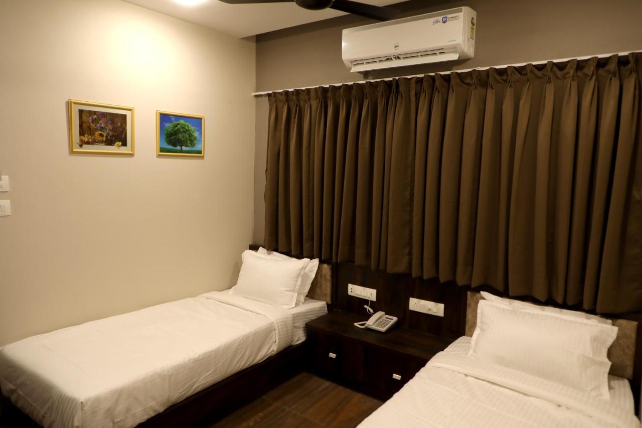 Hotel Nest Бхудж Экстерьер фото