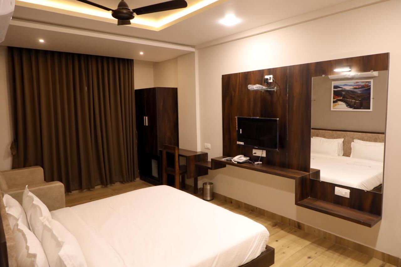 Hotel Nest Бхудж Экстерьер фото