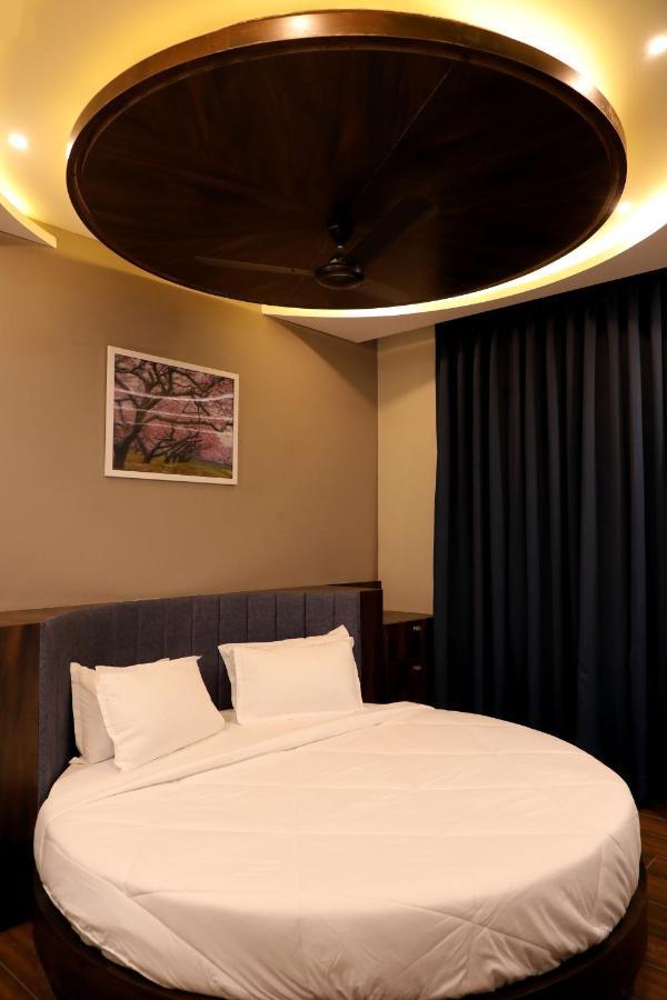 Hotel Nest Бхудж Экстерьер фото